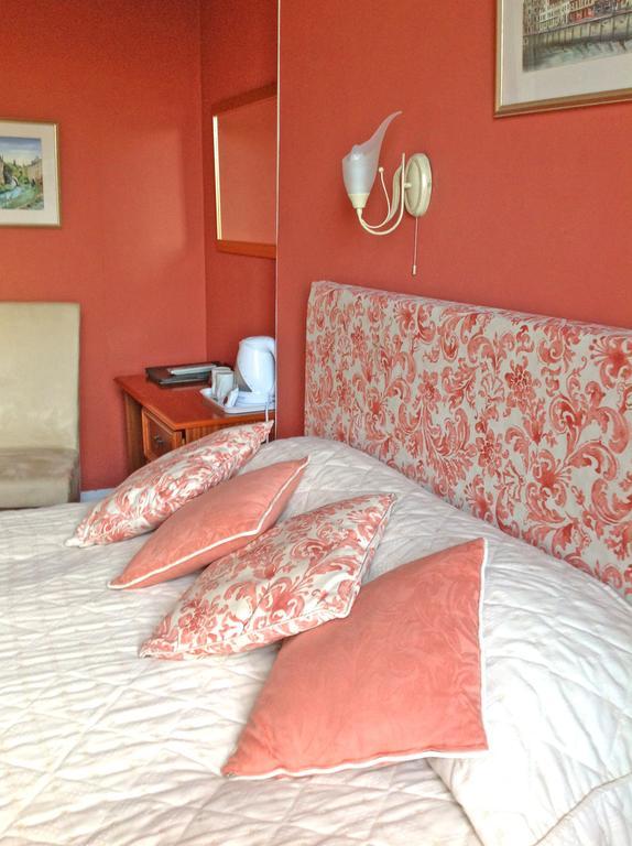 The Beverley Edinburgh Bilik gambar